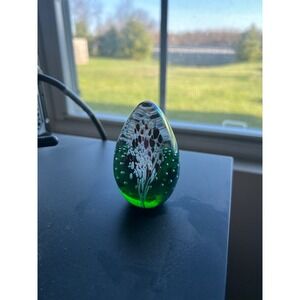 Vintage GES 95 Art Glass Paperweight Green Controlled Bubble Floral Egg